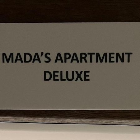 Mada'S Apartment Deluxe Bari Exterior photo