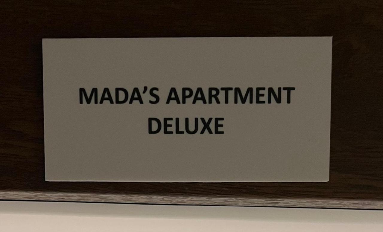 Mada'S Apartment Deluxe Bari Exterior photo